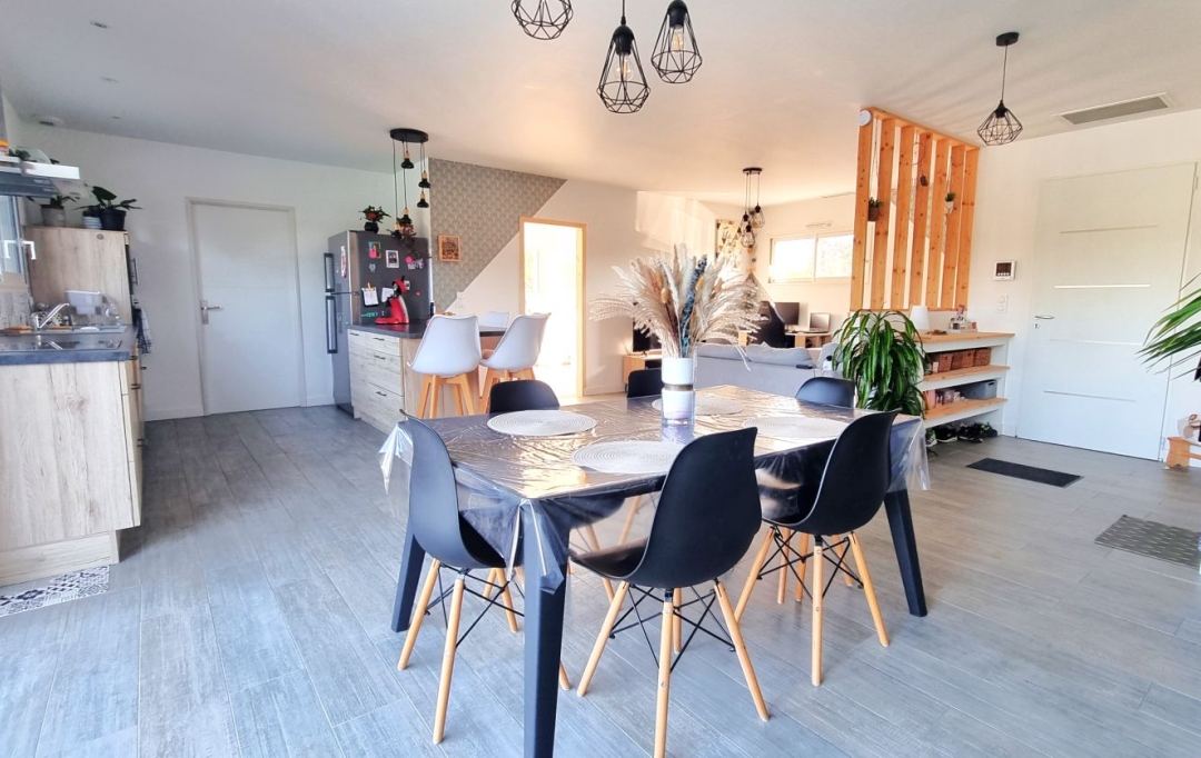 ACCES IMMOBILIER : Maison / Villa | VACQUIERS (31340) | 117 m2 | 345 000 € 