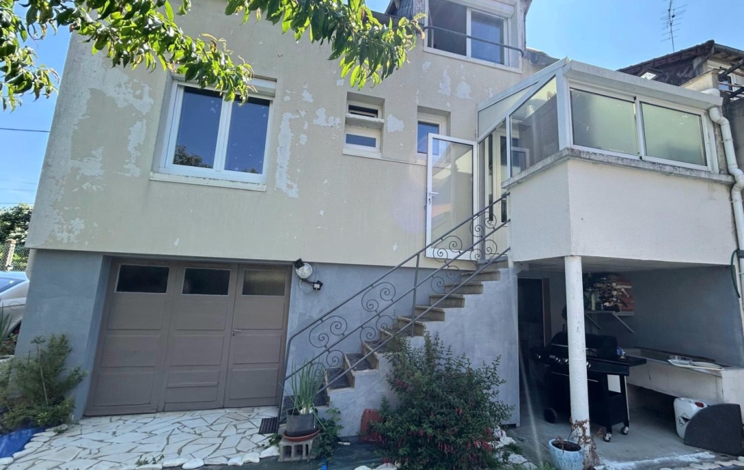 ACCES IMMOBILIER : House | BESSE-SUR-BRAYE (72310) | 95 m2 | 111 000 € 