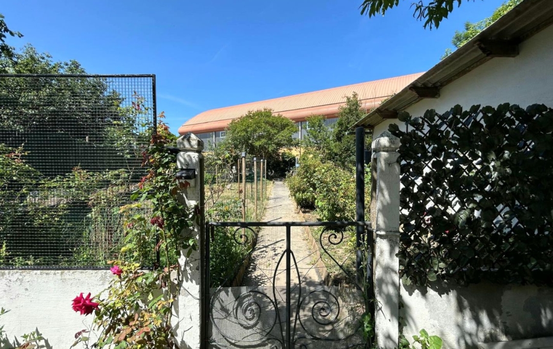 ACCES IMMOBILIER : House | BESSE-SUR-BRAYE (72310) | 95 m2 | 111 000 € 