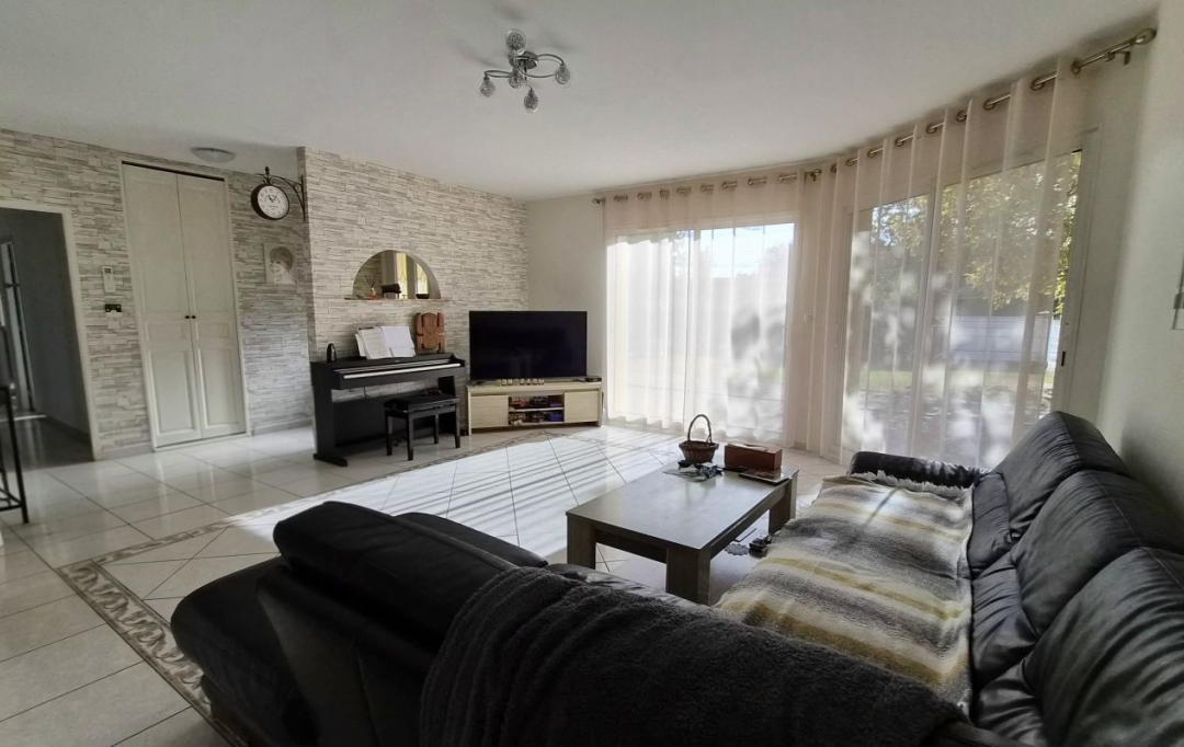 ACCES IMMOBILIER : Maison / Villa | MONTJOIRE (31380) | 142 m2 | 350 000 &euro; 
