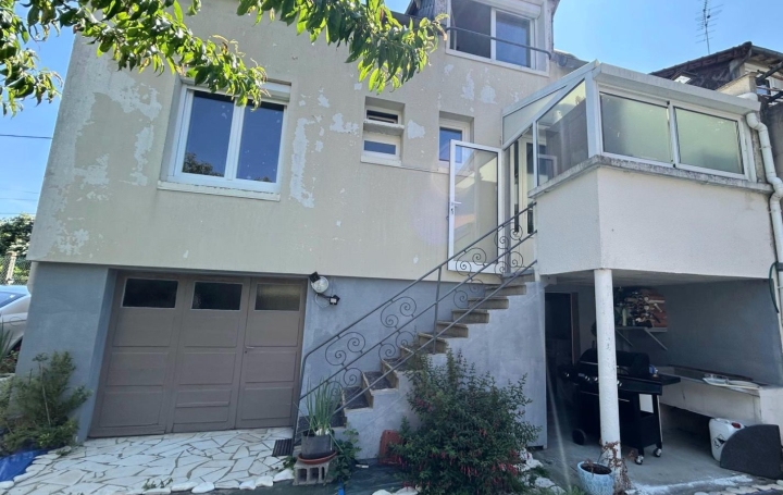 Maison BESSE-SUR-BRAYE 95 m2 111 000 € Maison BESSE-SUR-BRAYE 95 m2 111 000 €